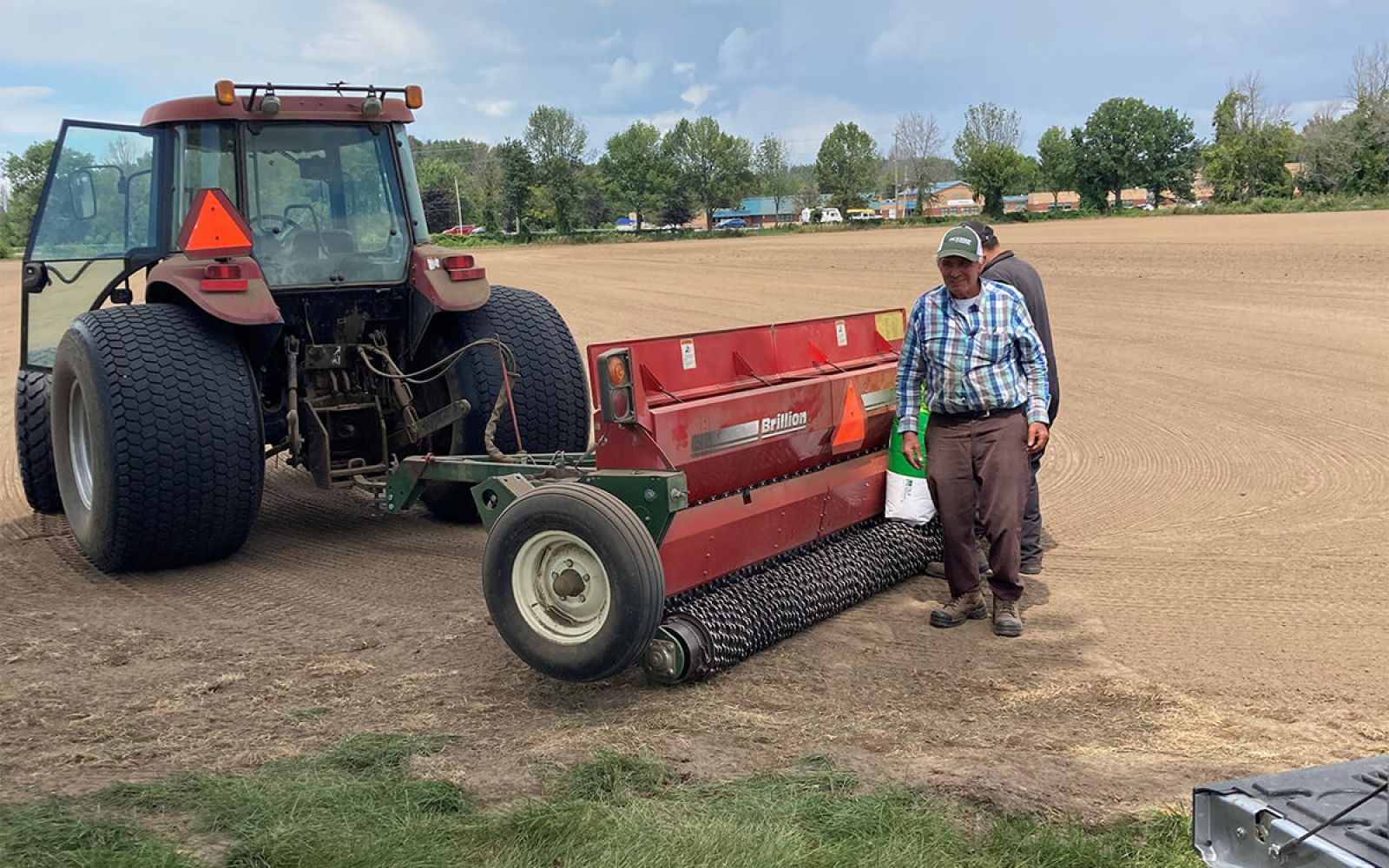 Photo of landscapers by Alliance Agri-Turf's turf equipment Landscapers Alliance Agri-Turf